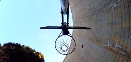 Video: Trick-shot artists make basketball shot from top of Australian dam