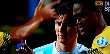 Vine: Jamaican player gets very modern memento from Lionel Messi after losing to Argentina