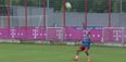 Video: Bayern Munich stars play hypnotic long range keepy uppies