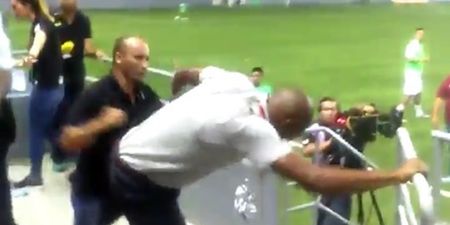 WATCH: Paulo Wanchope gets owned by security guard half his size in fight for the ages