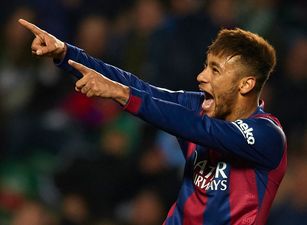 Neymar wins small fortune with a very rare poker hand