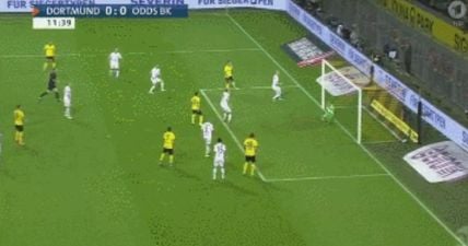 GIF: Borussia Dortmund encountered some pretty astounding goalkeeping heroics tonight