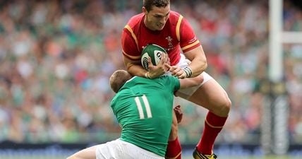 Worrying scenes as Keith Earls stretchered off with what looks like a neck injury