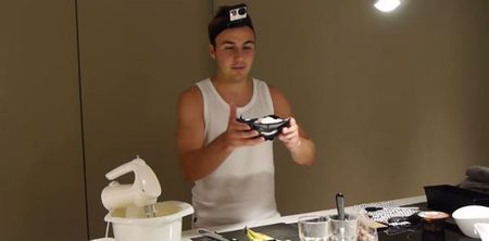 Video: Mario Gotze had a bizarre way of celebrating his 10 millionth Facebook fan