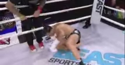 VIDEO: This is why kickboxers shouldn’t try to get all fancy when entering the ring