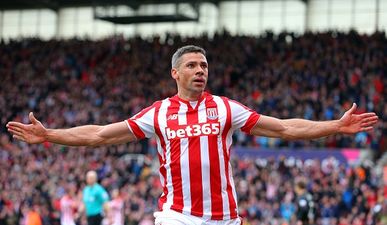 Watch: Jonathan Walters has just scored a stunning volley against Chelsea