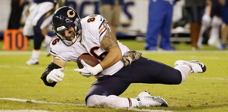 One-handed catch-of-the-year candidate wins game for Chicago Bears