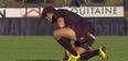 Video: French out-half gets four teeth knocked out, calmly searches field for them