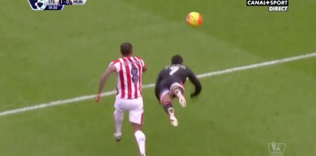 Twitter tears Memphis Depay to shreds after diving header gifts Stoke City goal