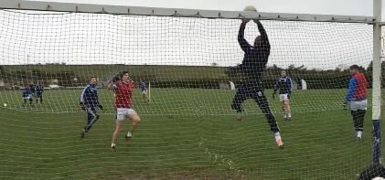 VIDEO: Ex-NFL star Roberto Wallace is ripping it up at training with Breaffy as part of The Toughest Trade