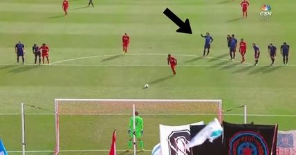 VIDEO: Andrea Pirlo tells the ‘keeper where the penalty is going, the ‘keeper doesn’t listen