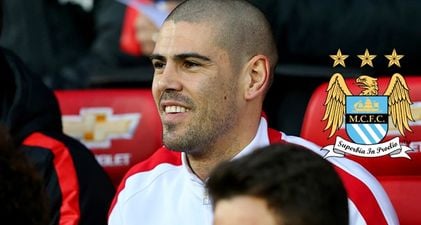 Manchester City appear to be trolling Manchester United with Victor Valdes interest