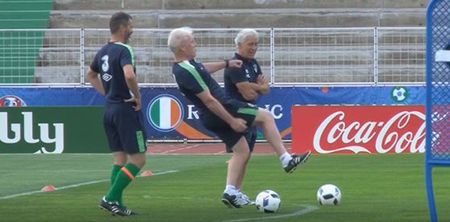 WATCH: Roy Keane plays simple, but effective prank on 64-year-old Ireland coach