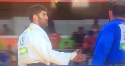 Watch: The poorest piece of sportmanship you’re likely to see at the Olympics