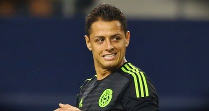 Javier Hernandez’s injured hand looks pretty horrific