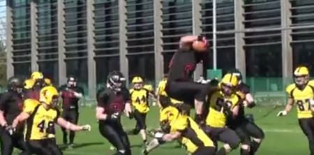 WATCH: Huge Irish defensive end goes full ballerina to score beautiful touchdown