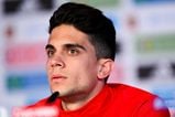 Marc Bartra has finally met the female fan he was searching for