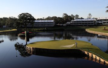 WATCH: Rickie Fowler hits unbelievable ace on one of most iconic holes in golf