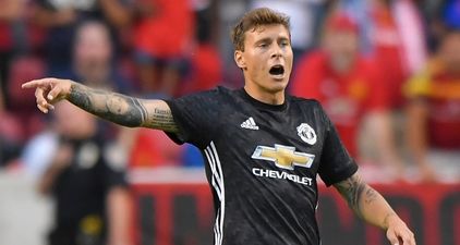 Manchester United fans have already made their mind up on Victor Lindelof