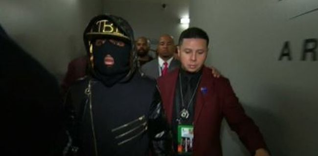 Floyd Mayweather's balaclava