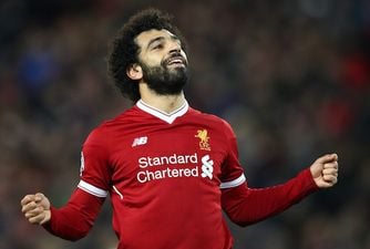 Liverpool fans worried after Mohamed Salah limps off injured