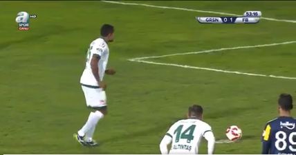 Watch: Dodô with one of the worst penalty misses you’ll ever see