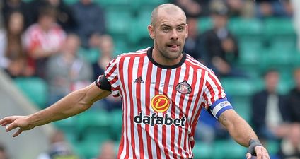 Republic of Ireland midfielder Darron Gibson reportedly involved in car crash