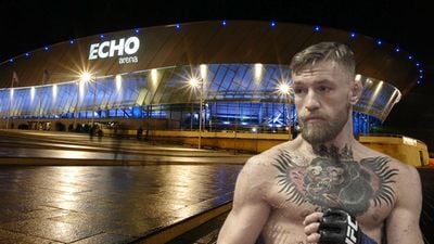 Conor McGregor in Liverpool this weekend for discussions with Dana White