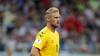 Kasper Schmeichel’s reaction to penalty was farcically brilliant