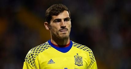 Iker Casillas makes compilation of the worst blunders of his career in support of Loris Karius