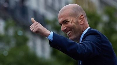 Zinedine Zidane hints that his return to coaching could come sooner than expected