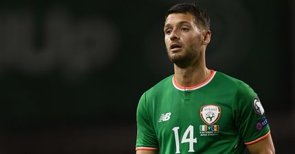 Wes Hoolahan completes return to the Championship