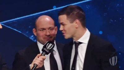 Bizarre scenes as Rory Best reads out Johnny Sexton’s World Player of the Year speech