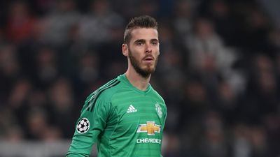 Manchester United set to activate David de Gea one-year contract option