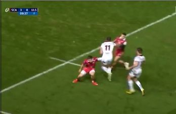 Jacob Stockdale scores a sensational solo try against the Scarlets