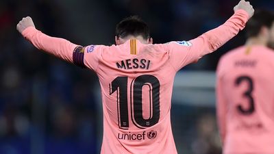 Lionel Messi may have just scored the best free-kick of his career