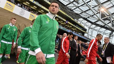 Damien Delaney signs for Waterford ahead of new season