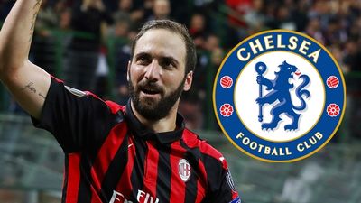 Higuain given chance to revive his career at Chelsea