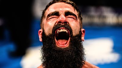 Irish sensation Jono Carroll will fight for world title on St. Patrick’s weekend