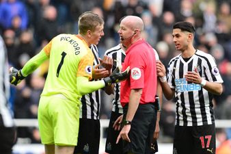 Jordan Pickford somehow evades sending off after rugby tackling Salomon Rondon to ground