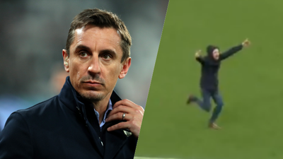 “You absolute numpty” – Gary Neville hits out at Arsenal pitch invader