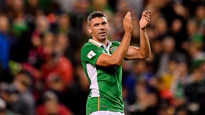 Jonathan Walters announces retirement from professional football