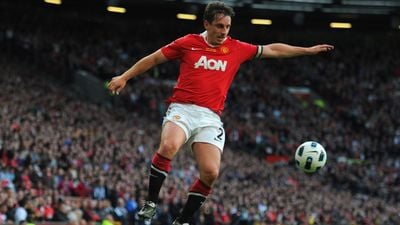 Gary Neville offers some full-back advice to Manchester United