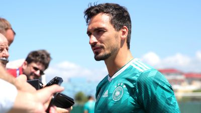 Bayern Munich, in their kindness, are letting Mats Hummels go back to Dortmund