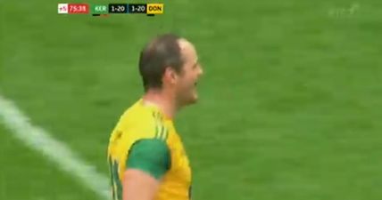 Michael Murphy scores with last kick of the game to seal draw for Donegal