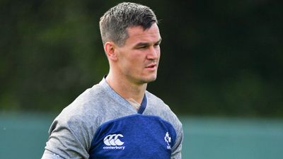 Joe Schmidt admits Ireland ‘may adjust plans’ regarding Johnny Sexton