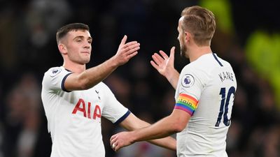 Jose Mourinho on his meaningful post-match gesture to Troy Parrott