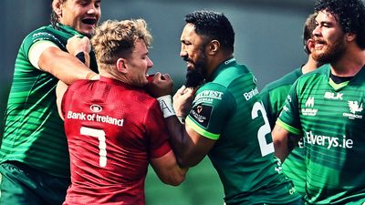 Bundee Aki goes down kicking and screaming as Munster march on