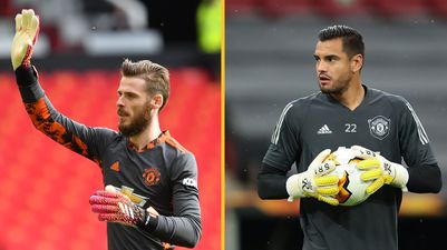 David De Gea appears to aim dig at Man Utd as Sergio Romero finally leaves