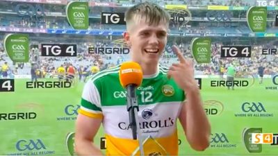 “I can’t hear” – Ecstatic supporters drown out post-match interview as Offaly win the u20 All-Ireland championship